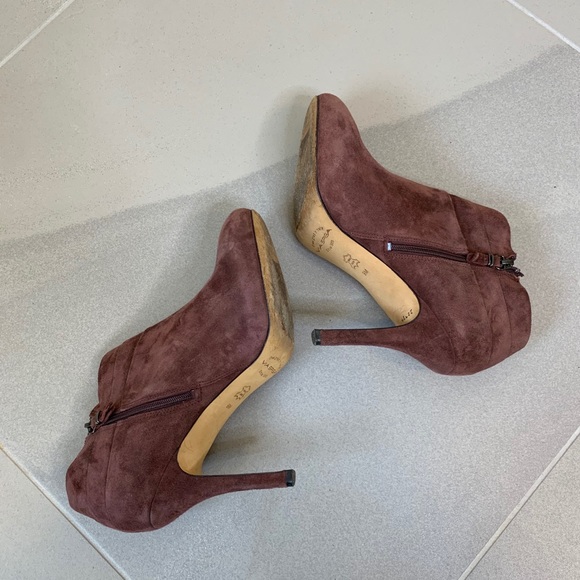 Via Spiga Suede Heeled Ankle Boots Booties - Picture 7 of 13